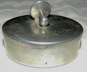 Kragknappsburk